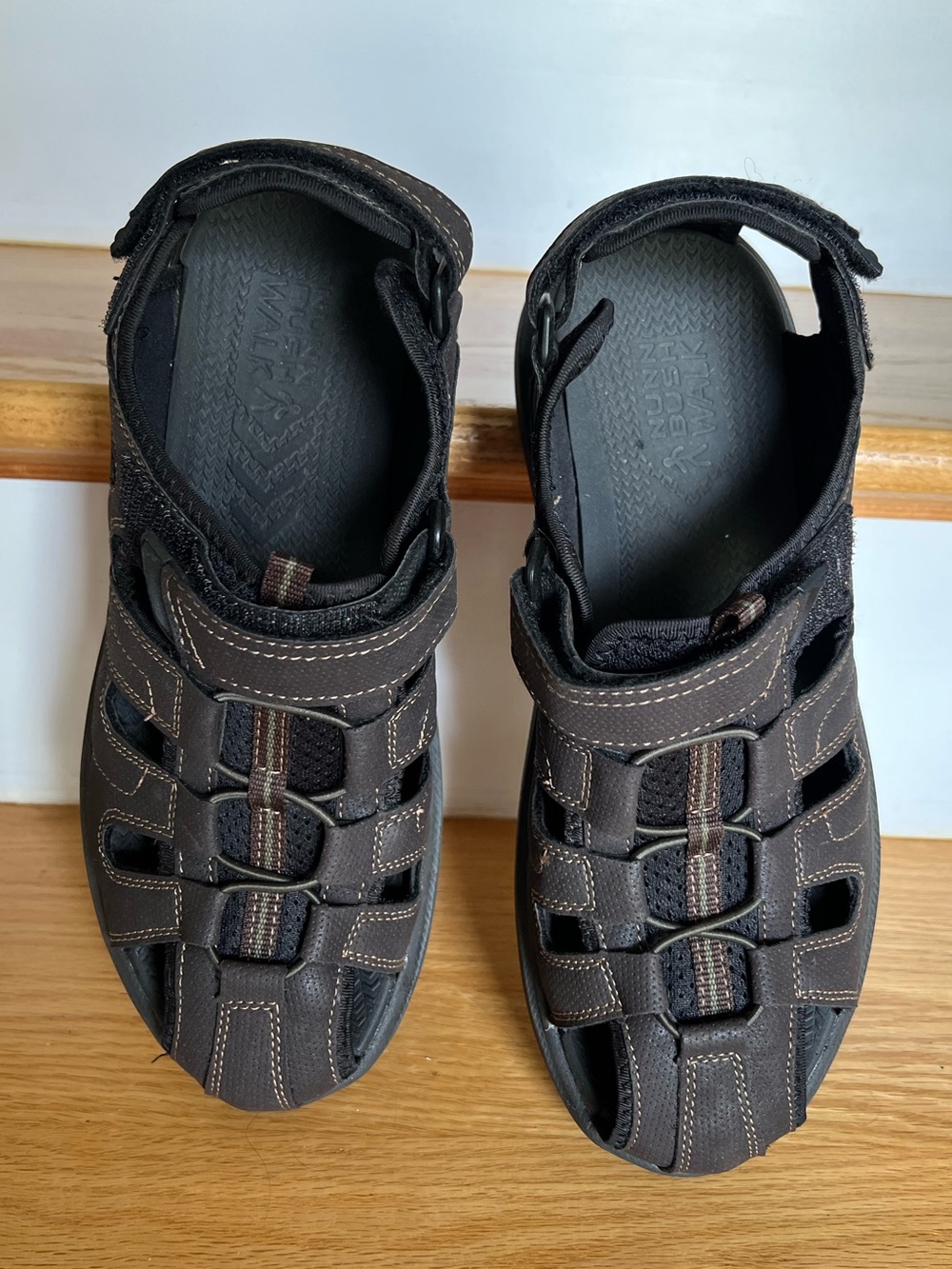 Men's Brown Closed-Toe Outdoor Sandals